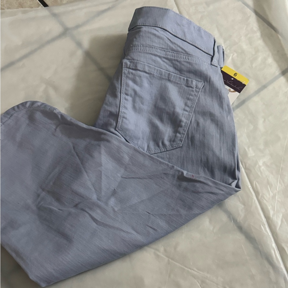 Gray women’s skimmer
